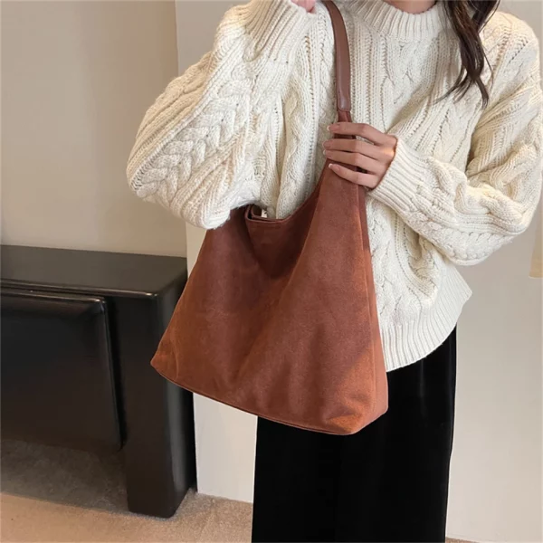 Fashion New Flipped Base Leather Shoulder Bag for Women - Image 3
