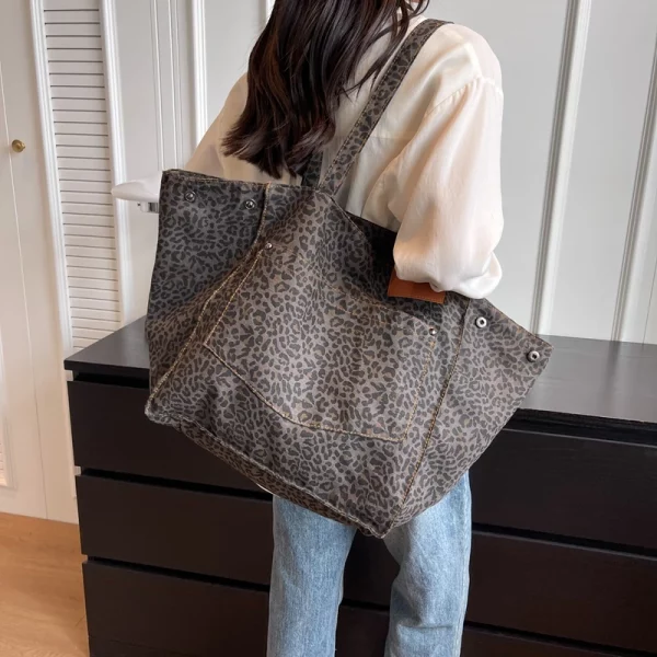 Oversized Leopard Prints Shoulder Bags - Image 5